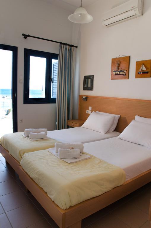 Yialos Studios-Apartments Makrýgialos Extérieur photo