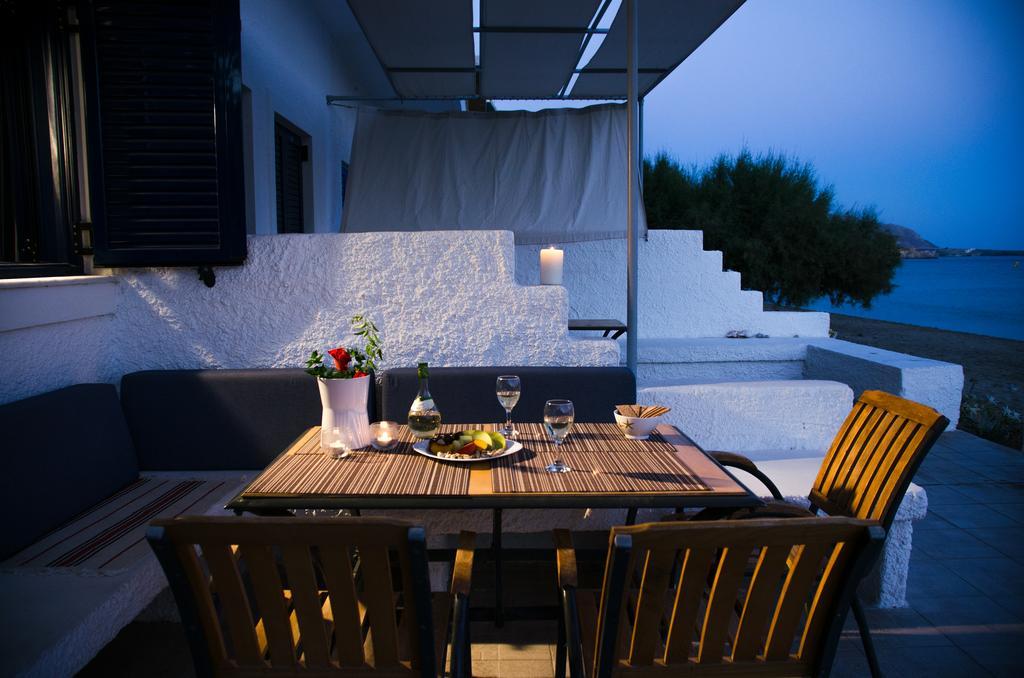Yialos Studios-Apartments Makrýgialos Extérieur photo