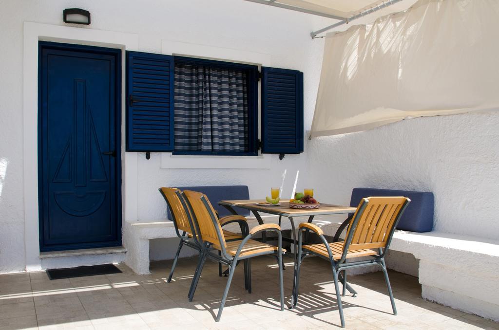 Yialos Studios-Apartments Makrýgialos Extérieur photo